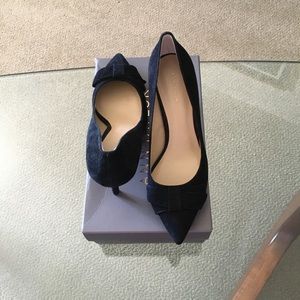1 pair shoes -new